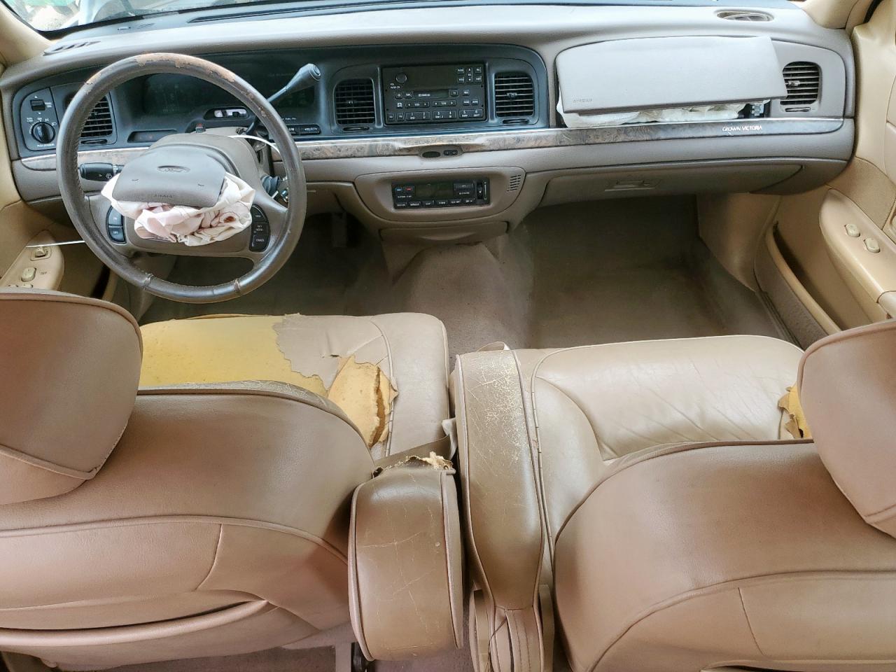 1998 Ford Crown Victoria Lx VIN: 2FAFP74W1WX119043 Lot: 63398405
