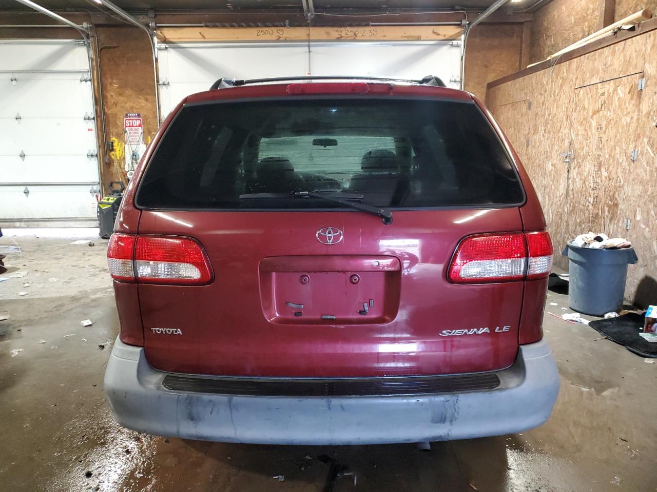 2003 Toyota Sienna Le VIN: 4T3ZF13C73U515563 Lot: 65005875