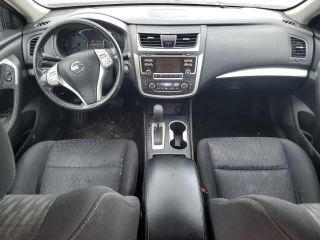  NISSAN ALTIMA 2017 Czerwony