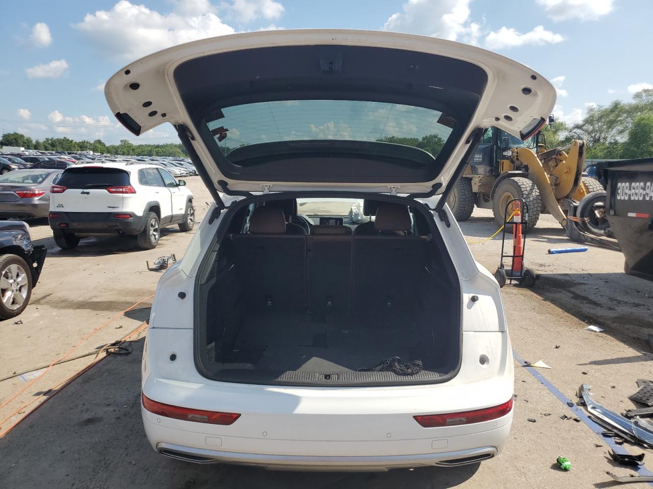 wa1bnafy6j2213130 WA1BNAFY6J2213130 2018 Audi Q5 Premium Plus