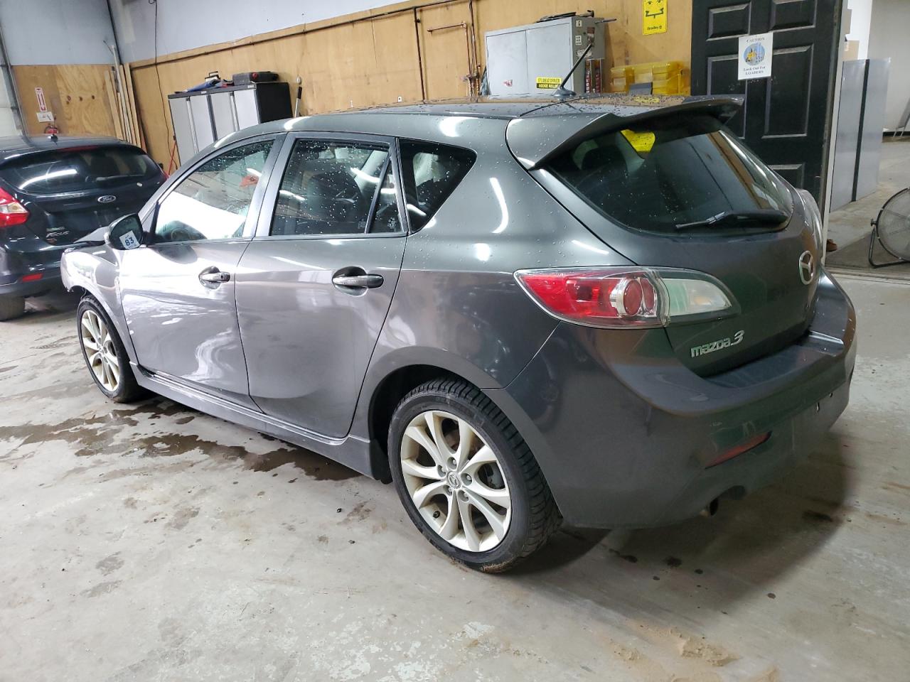 2011 Mazda 3 S VIN: JM1BL1M56B1421892 Lot: 65874985