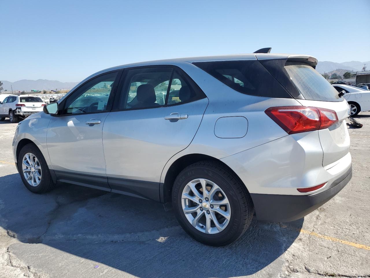 2019 Chevrolet Equinox Ls silver null gas 2GNAXHEV4K6106116 photo #3