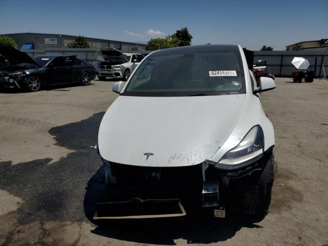  TESLA MODEL Y 2023 Белы