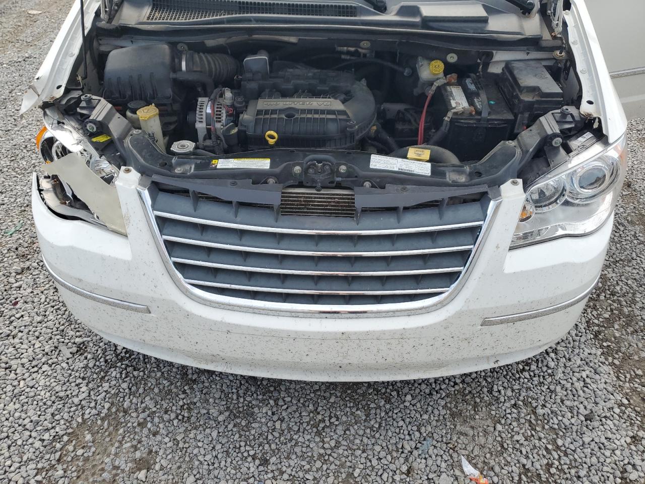 2008 Chrysler Town & Country Limited VIN: 2A8HR64X28R690461 Lot: 63694715