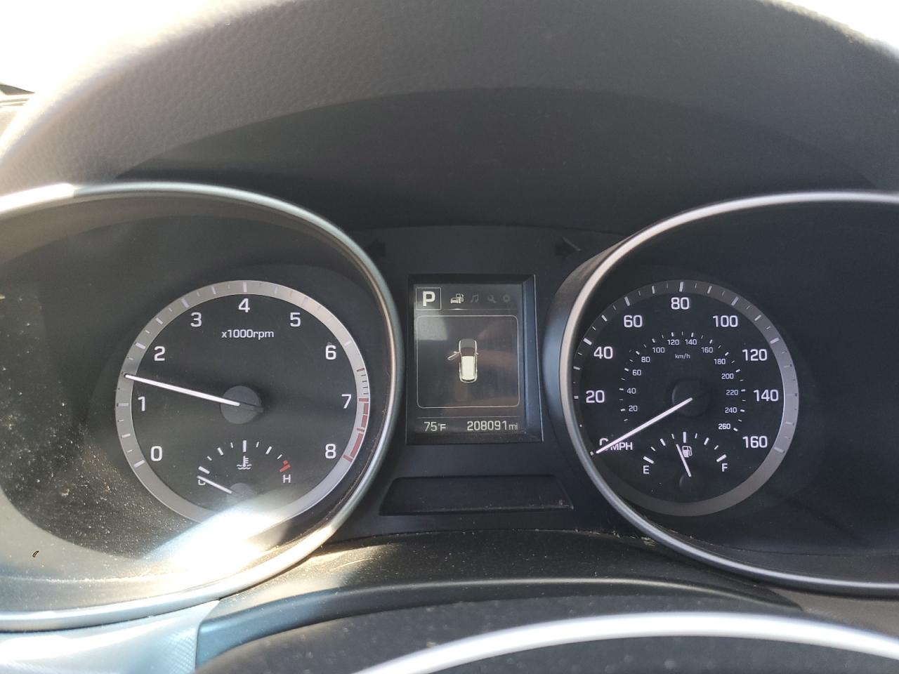 2017 Hyundai Santa Fe Se VIN: KM8SMDHF1HU220521 Lot: 66489035