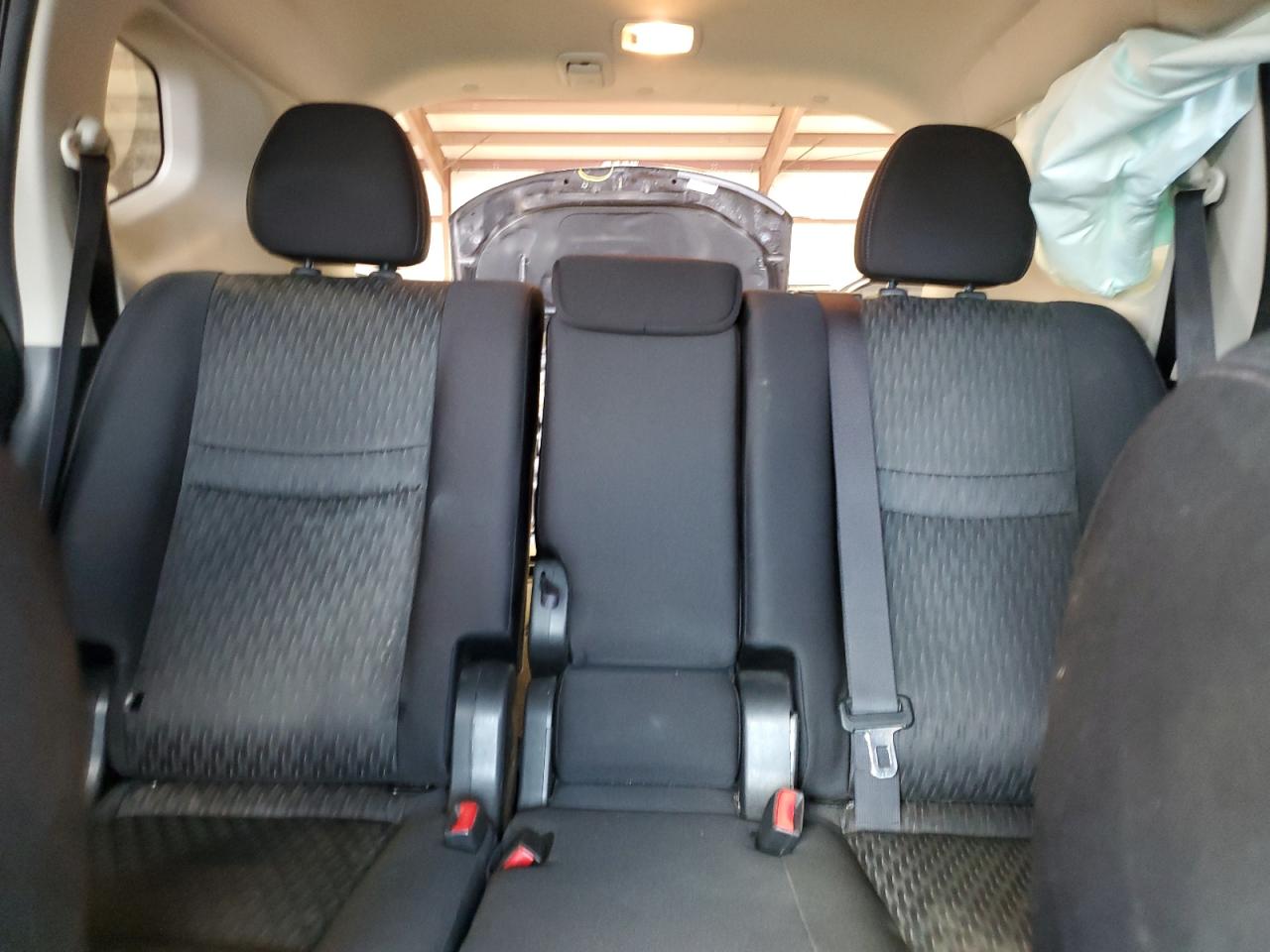 2019 Nissan Rogue S VIN: JN8AT2MV4KW370904 Lot: 64027985