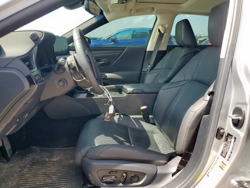  LEXUS ES300 2023 Srebrny