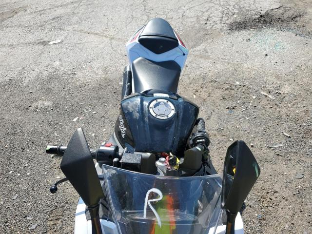 undisplay KAWASAKI EX 2014 Білий