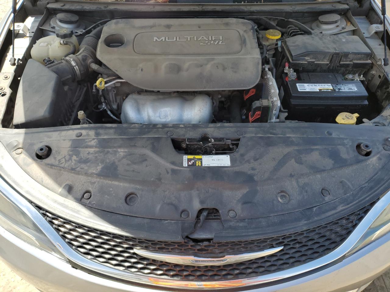 2015 Chrysler 200 Limited VIN: 1C3CCCAB4FN745128 Lot: 61961915