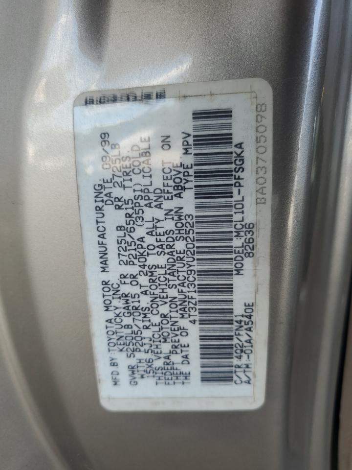 2000 Toyota Sienna Le VIN: 4T3ZF13C9YU202523 Lot: 65237415