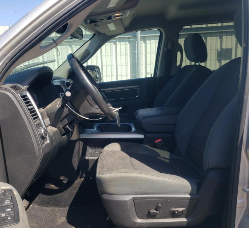 2017 Ram 2500 Slt VIN: 3C6UR5DL7HG584100 Lot: 66632405