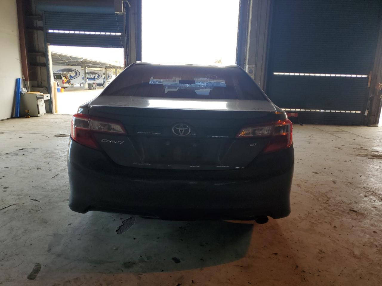 4t1bf1fk3eu781470 4T1BF1FK3EU781470 2014 Toyota Camry L
