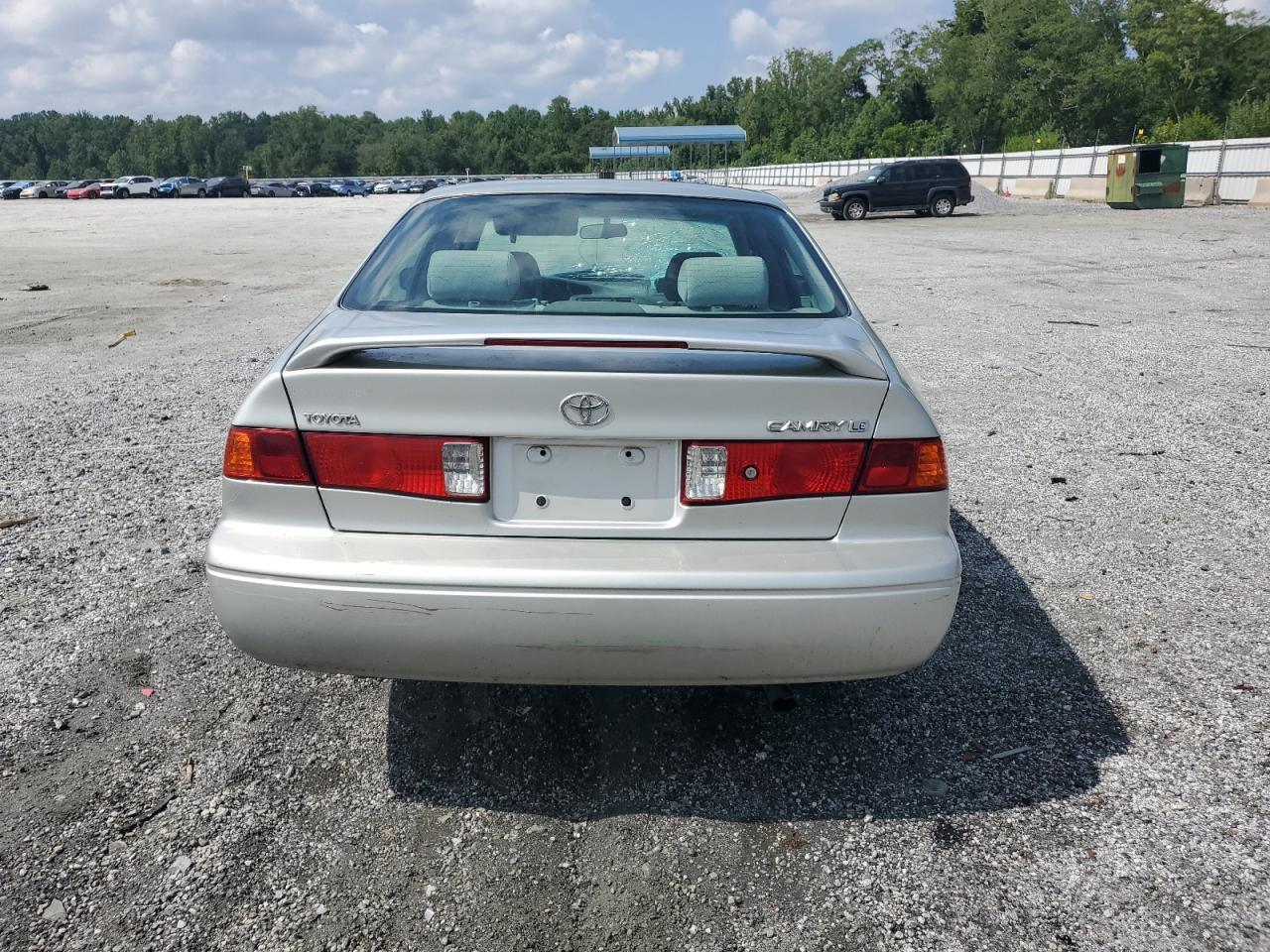 2000 Toyota Camry Ce VIN: 4T1BG28KXYU701540 Lot: 64777045