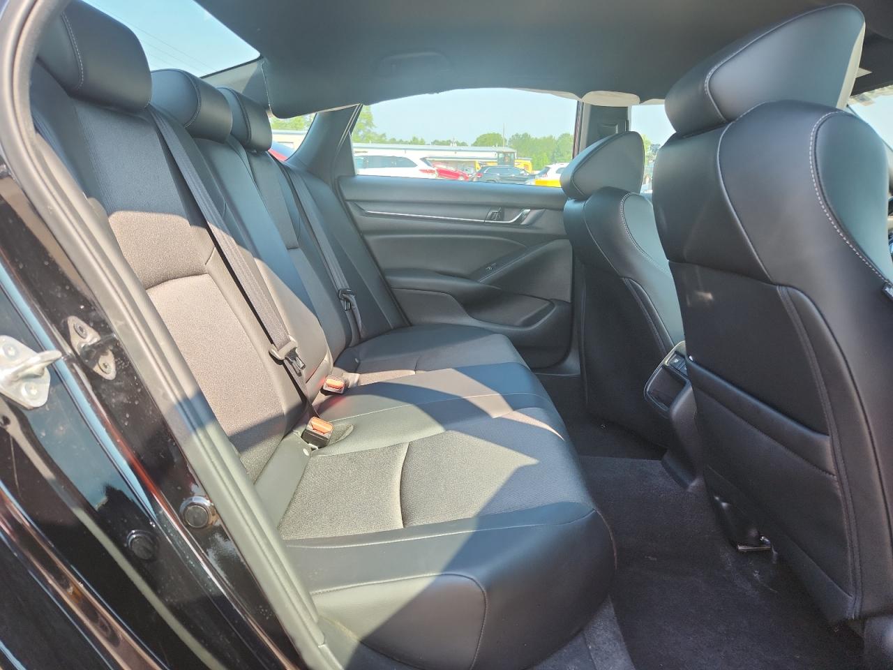 2022 Honda Accord Sport VIN: 1HGCV1F31NA085830 Lot: 63768675