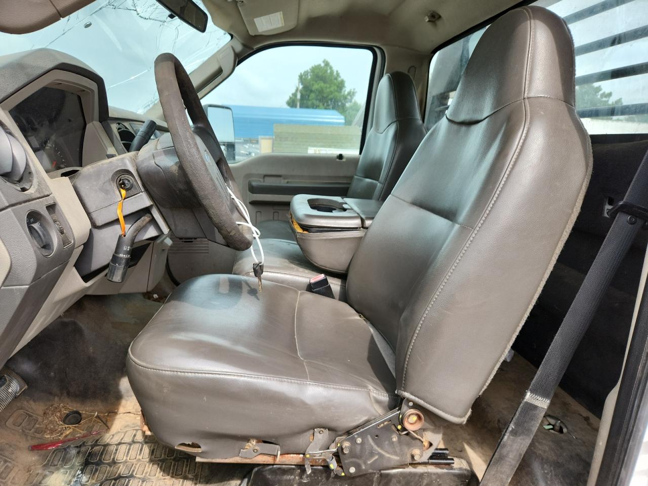 2009 Ford F550 Super Duty VIN: 1FDAF56RX9EA36232 Lot: 64475215