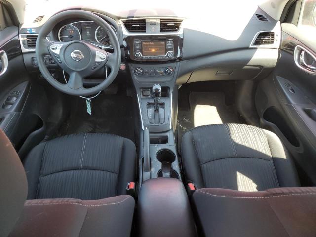  NISSAN SENTRA 2017 Красный