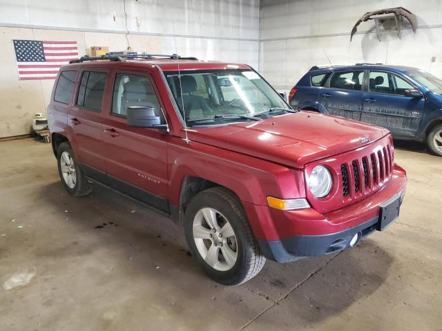 Parquets JEEP PATRIOT 2016 Czerwony