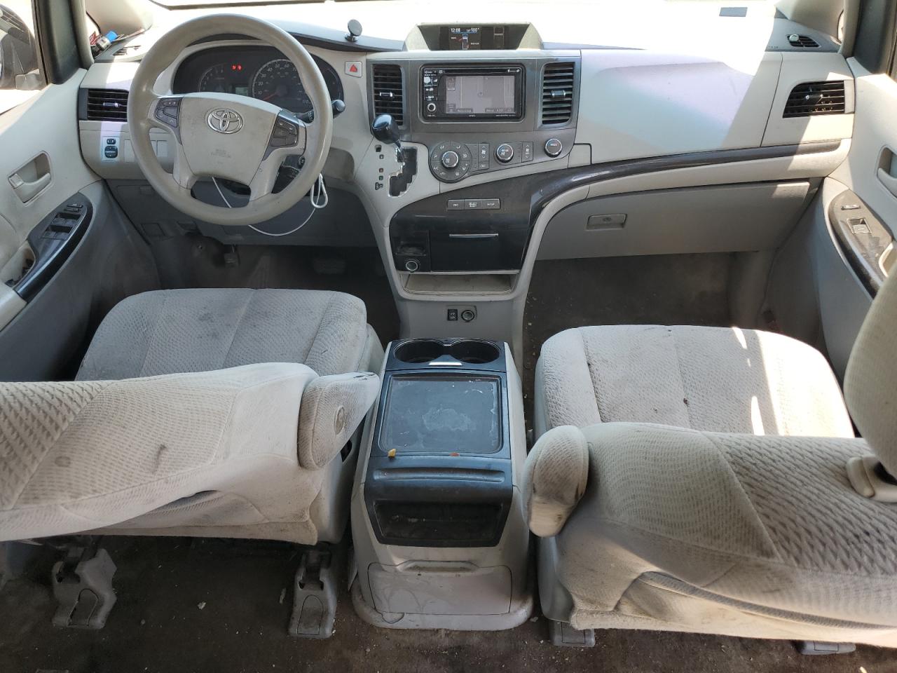 2012 Toyota Sienna Le VIN: 5TDKK3DC6CS269887 Lot: 62928695