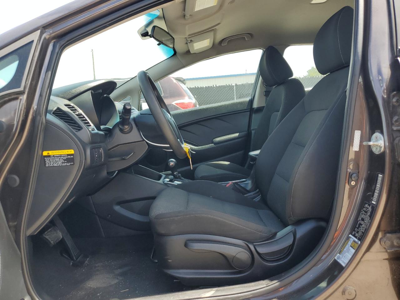2017 Kia Forte Lx VIN: 3KPFK4A71HE025967 Lot: 65685645