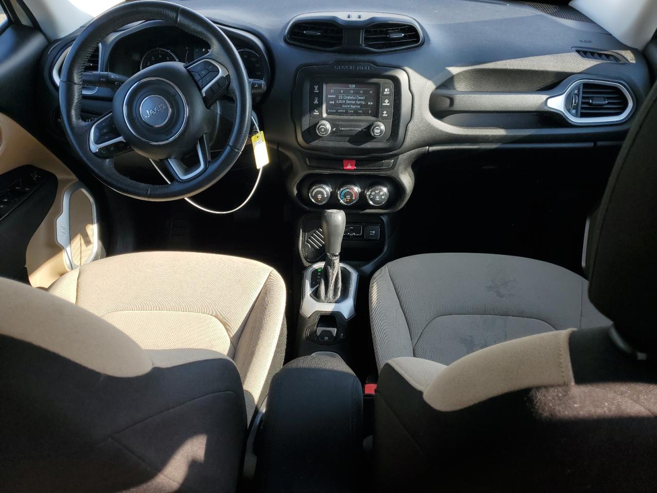 2015 Jeep Renegade Latitude VIN: ZACCJABT8FPB32661 Lot: 65026395