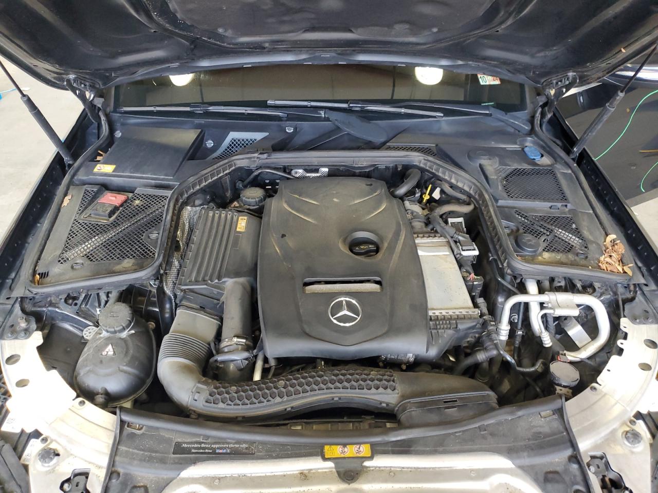2015 Mercedes-Benz C 300 4Matic VIN: 55SWF4KB1FU052079 Lot: 65213375