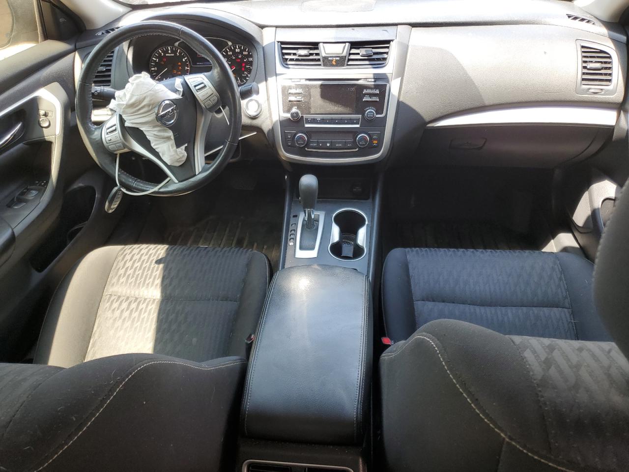 2017 Nissan Altima 2.5 VIN: 1N4AL3AP6HC470302 Lot: 64880295