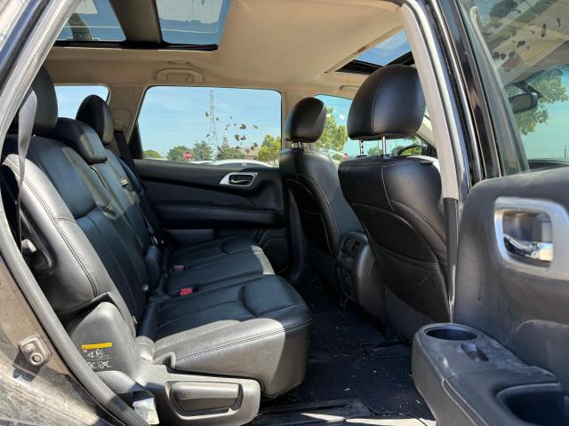 Parquets NISSAN PATHFINDER 2015 Czarny