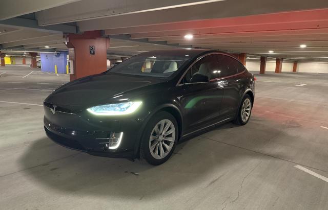Parquets TESLA MODEL X 2016 Czarny