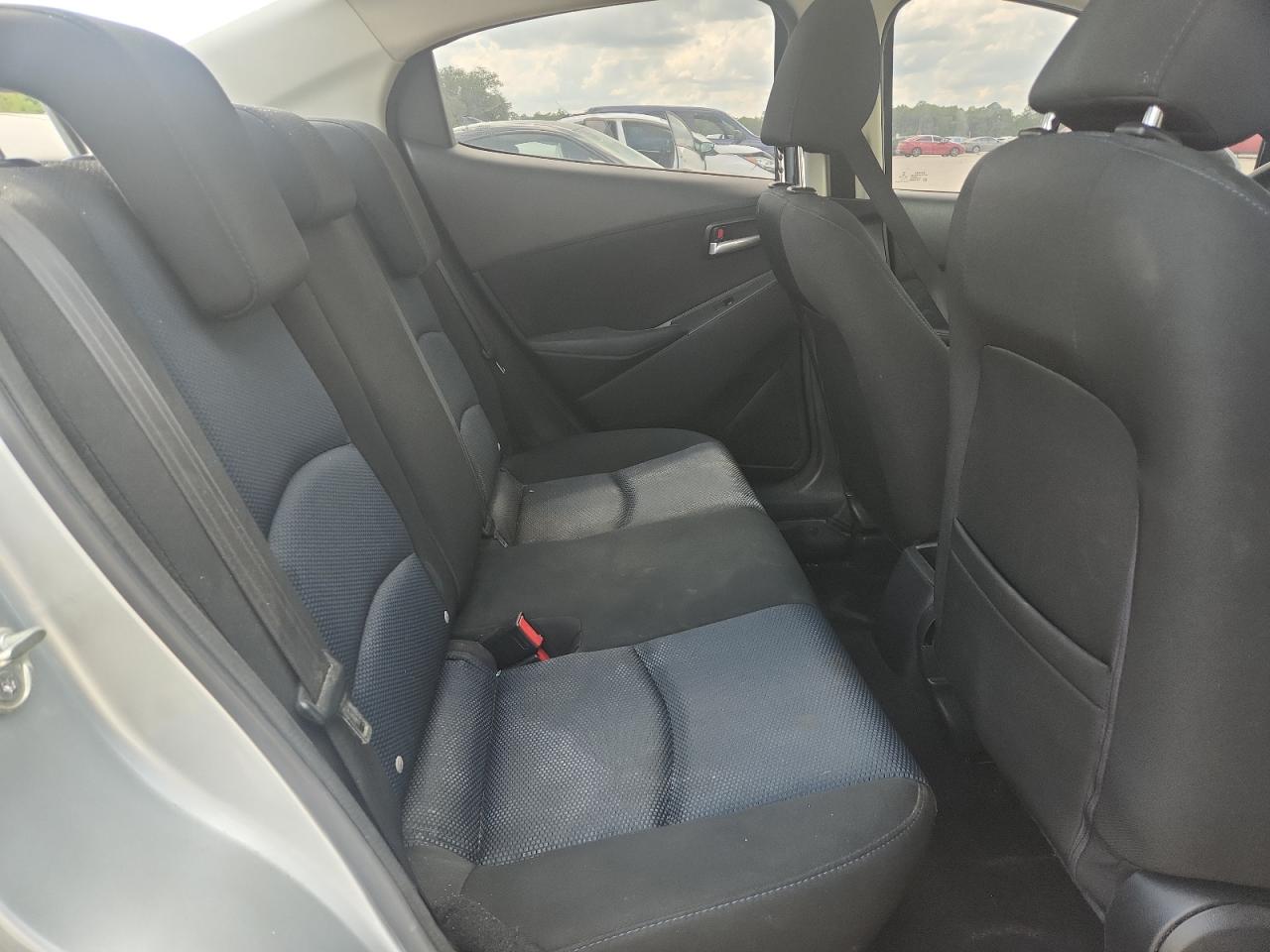 2018 Toyota Yaris Ia VIN: 3MYDLBYV1JY327875 Lot: 64931555