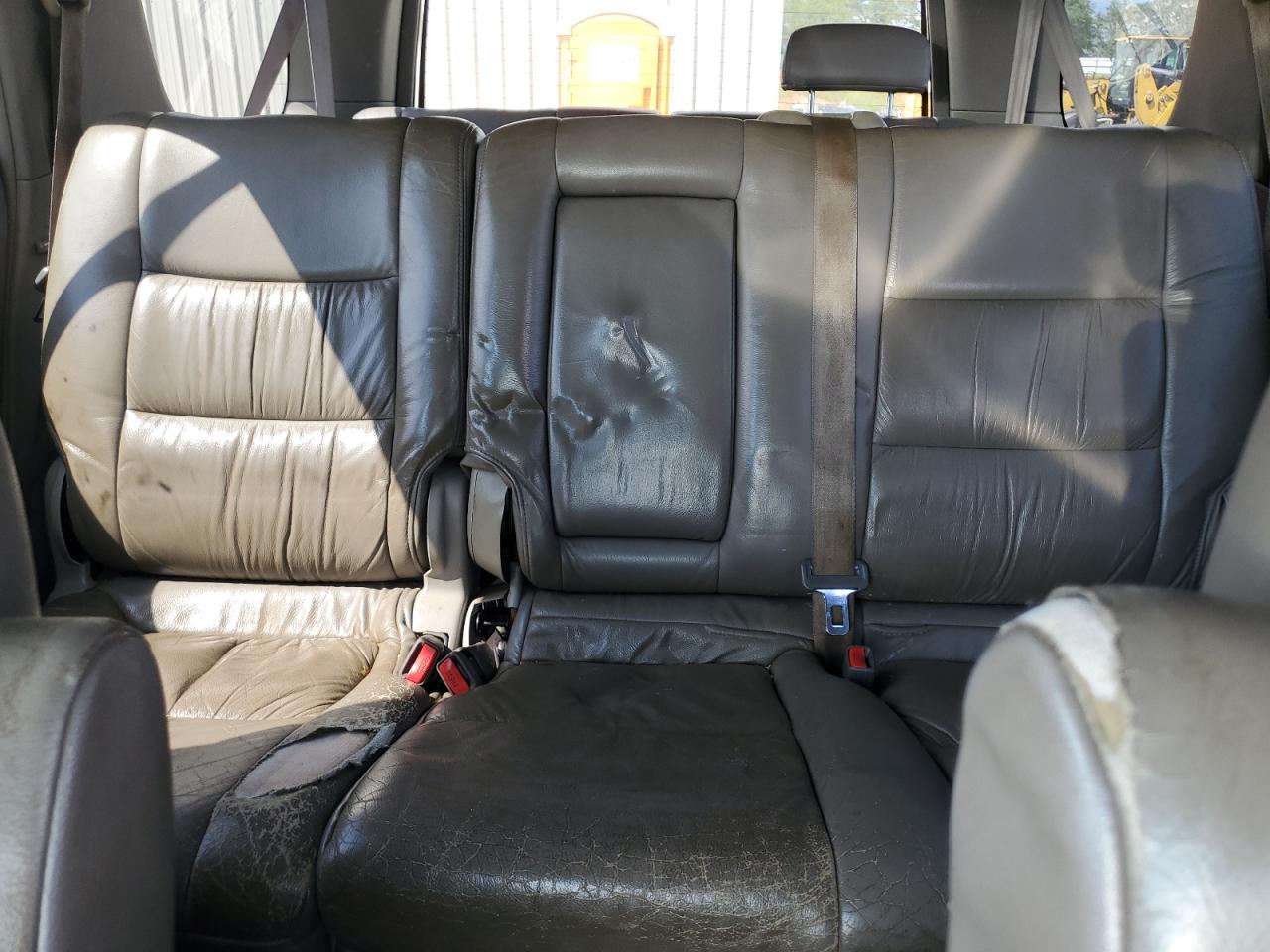 2004 Toyota Sequoia Sr5 VIN: 5TDZT34A24S228913 Lot: 63409395