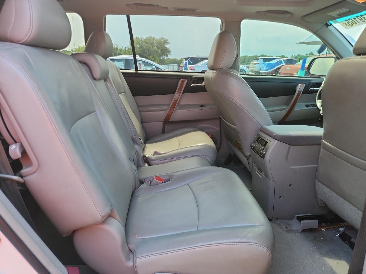 2010 Toyota Highlander Limited VIN: 5TDYK3EH5AS009725 Lot: 64639165