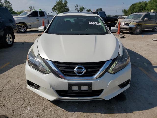  NISSAN ALTIMA 2017 Biały