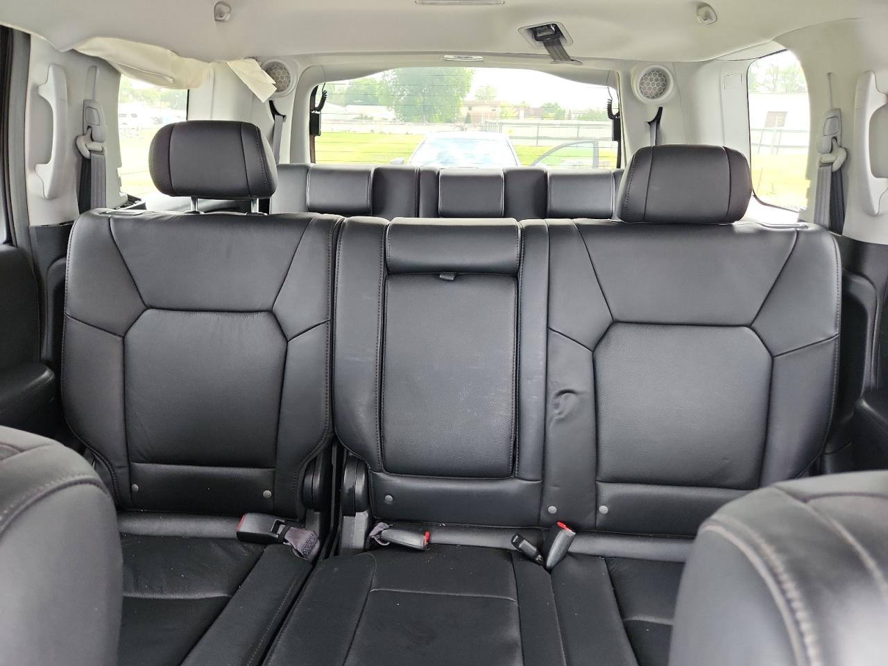 2010 Honda Pilot Touring VIN: 5FNYF4H99AB012534 Lot: 62810345