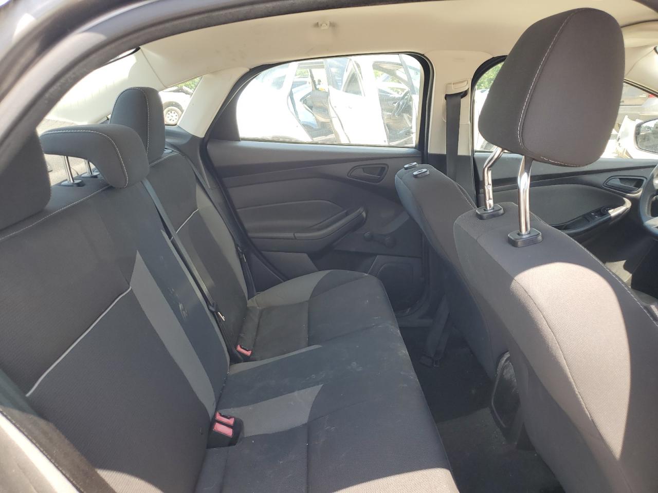 2014 Ford Focus S VIN: 1FADP3E29EL406833 Lot: 62493655