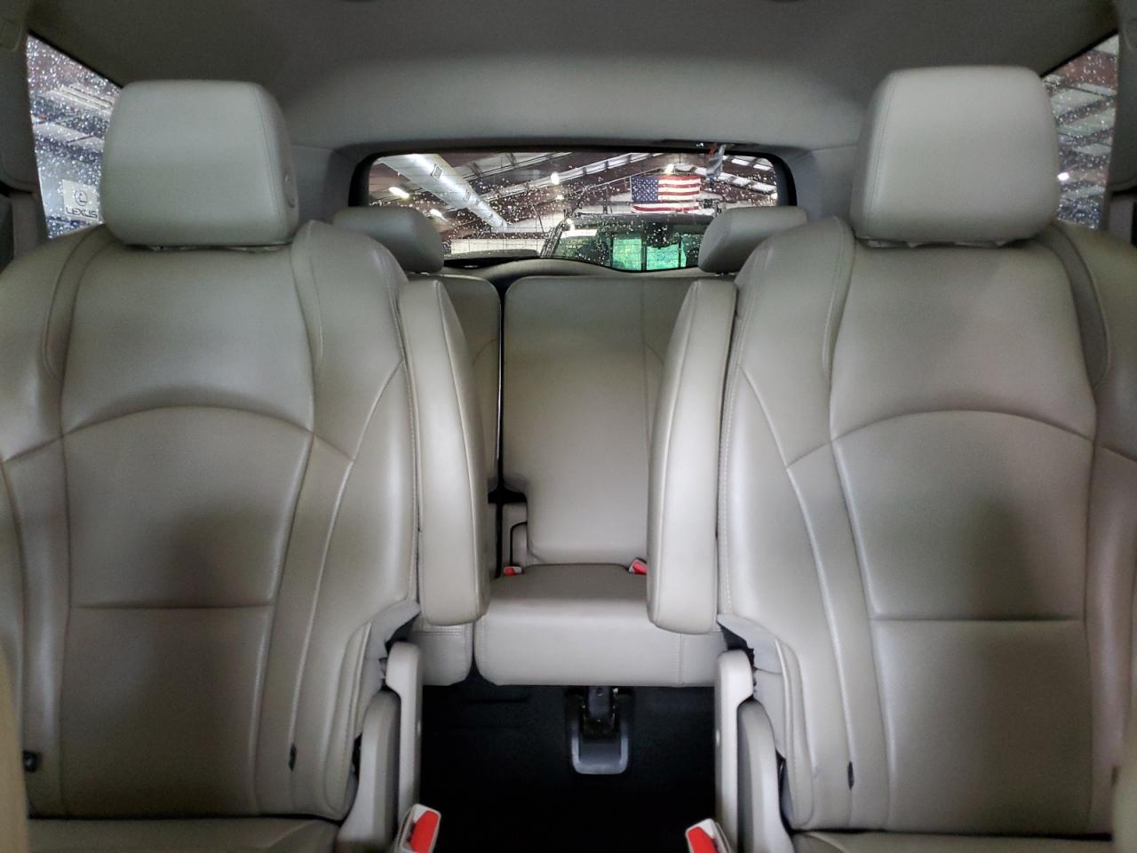 2018 Buick Enclave Essence VIN: 5GAEVAKW1JJ212949 Lot: 67242565