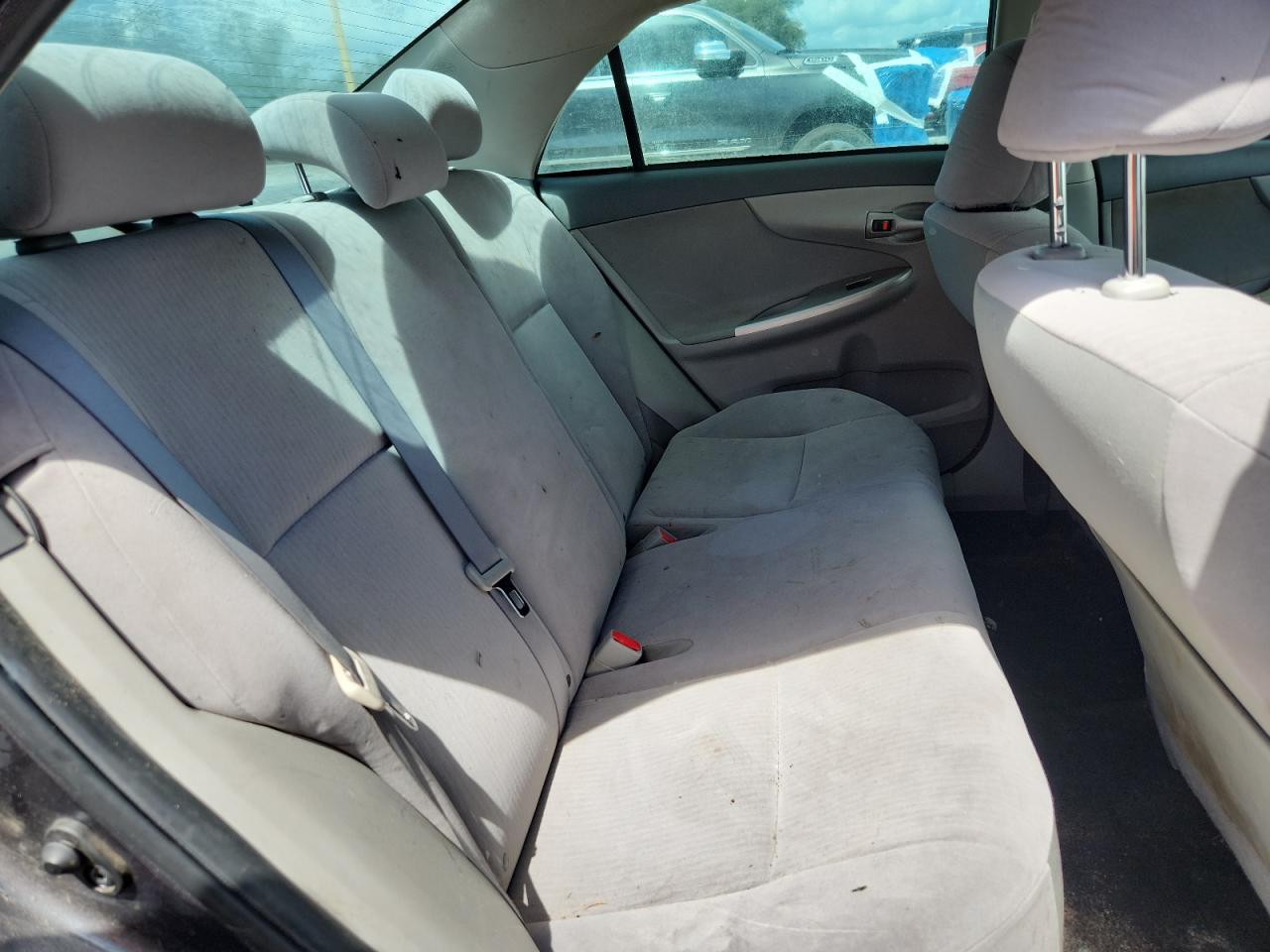 2010 Toyota Corolla Base VIN: JTDBU4EE6AJ063687 Lot: 65185145