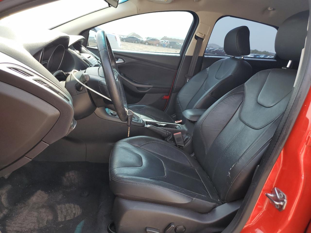 2016 Ford Focus Se VIN: 1FADP3K22GL256250 Lot: 63306435
