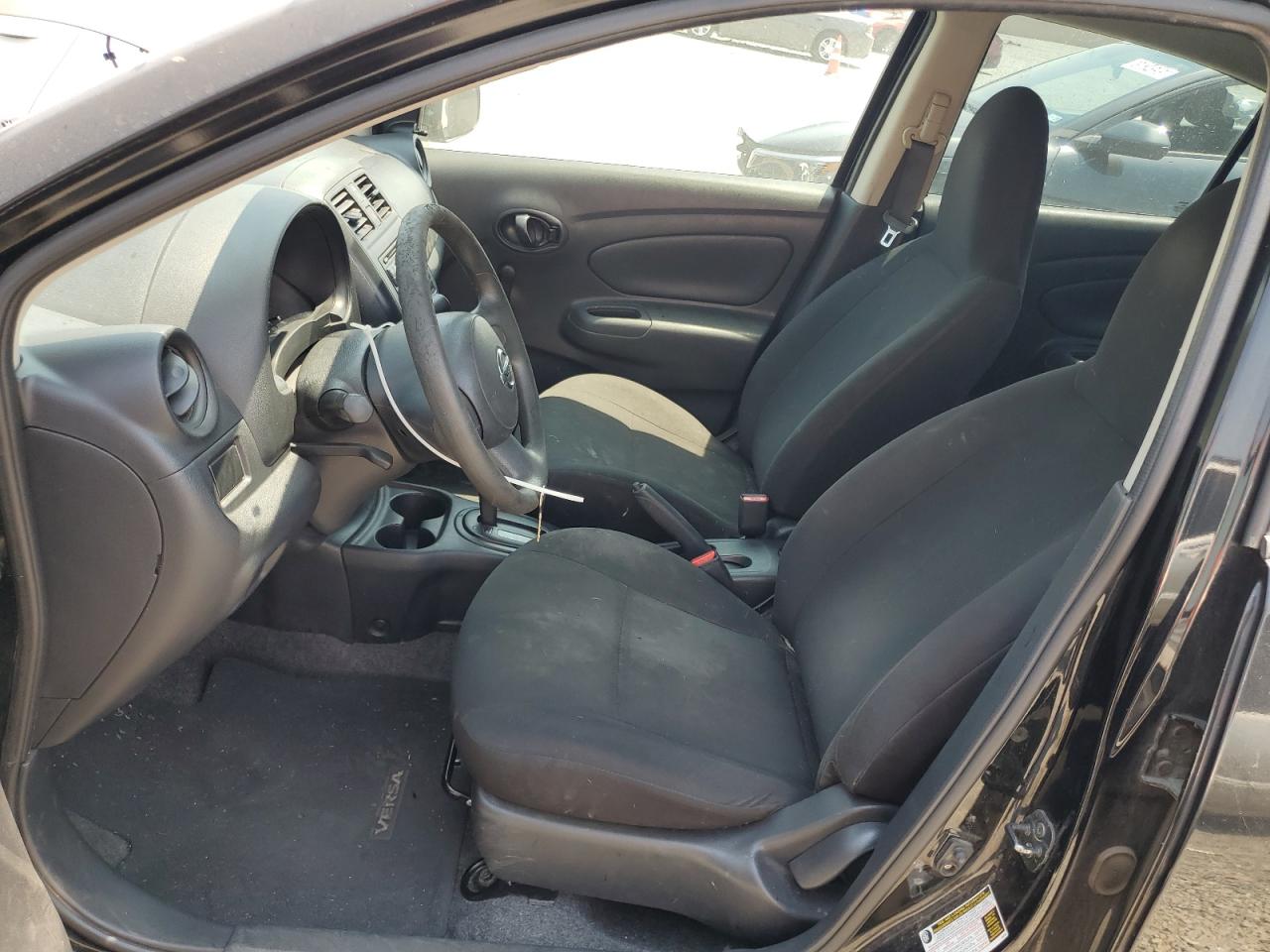 2014 Nissan Versa S VIN: 3N1CN7AP2EL863835 Lot: 65041265