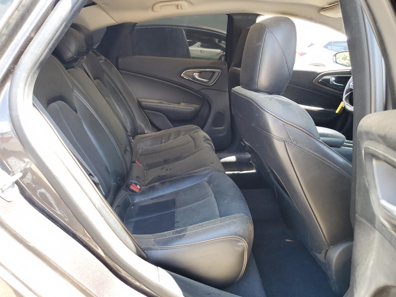 2015 Chrysler 200 C VIN: 1C3CCCCG2FN549147 Lot: 64012655