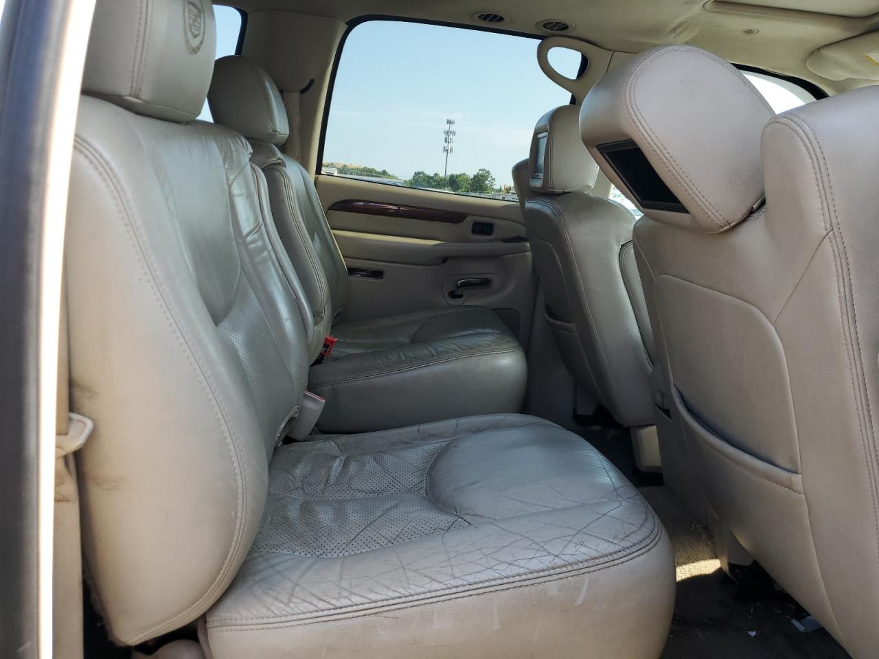 2004 Cadillac Escalade Esv VIN: 3GYFK66N14G216610 Lot: 64148865