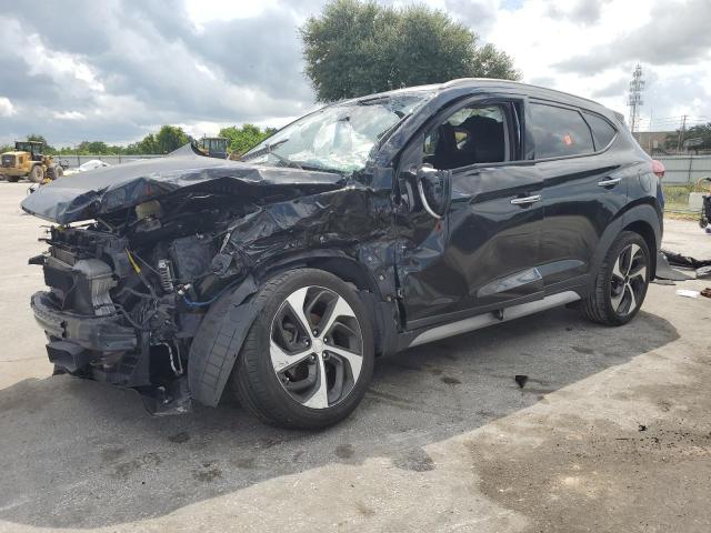  HYUNDAI TUCSON 2018 Czarny