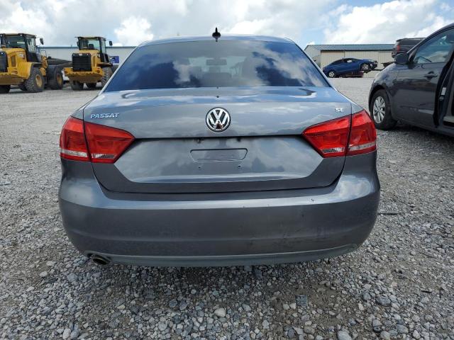 Sedans VOLKSWAGEN PASSAT 2013 Gray