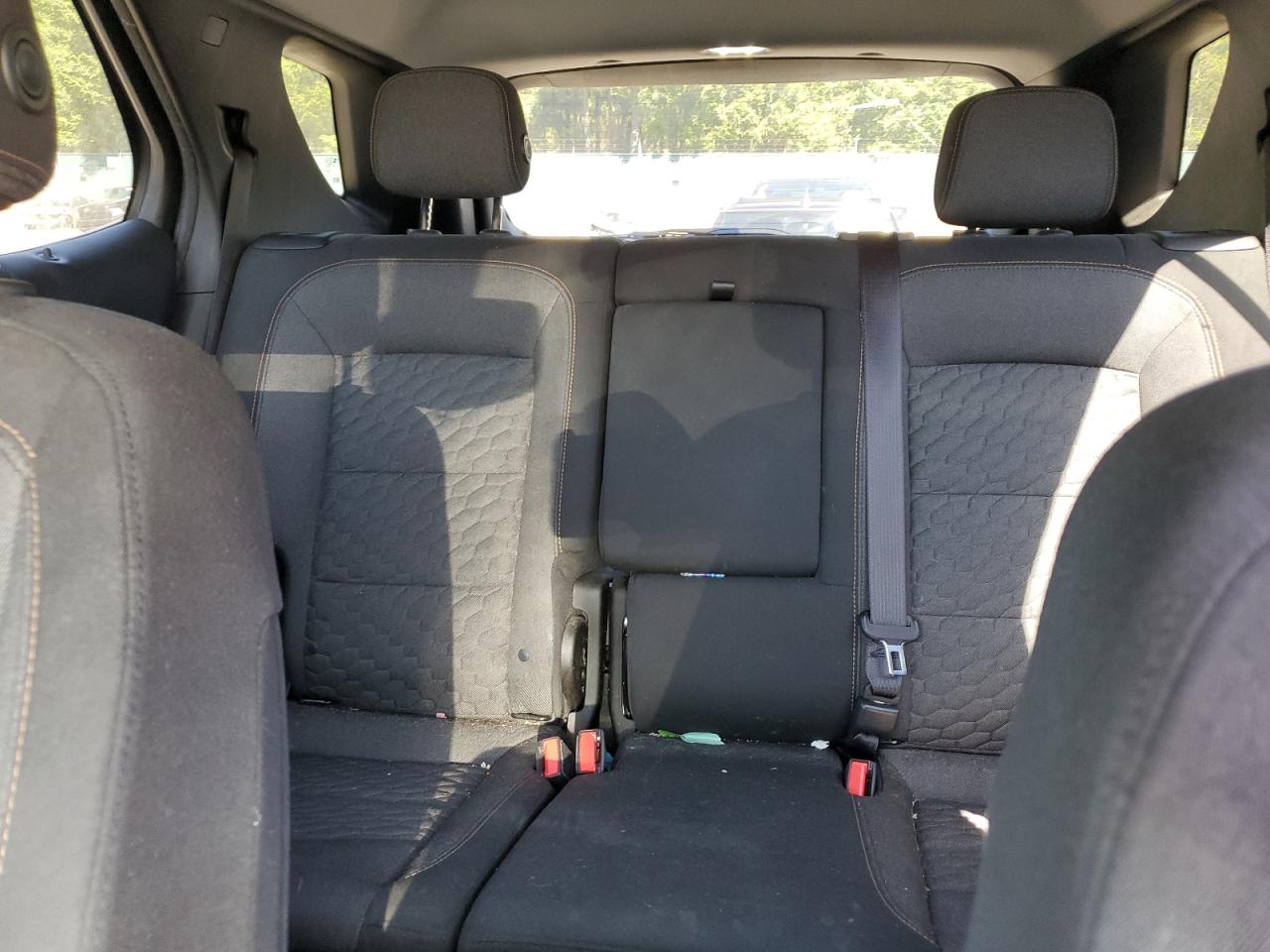 2GNAXSEV4J6304674 2018 Chevrolet Equinox Lt