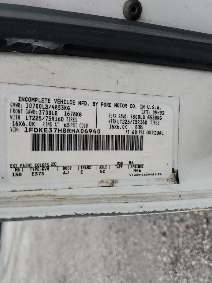 1994 Ford Econoline E350 Cutaway Van VIN: 1FDKE37H8RHA06940 Lot: 62635125