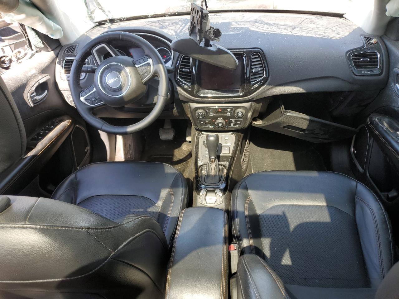 2018 Jeep Compass Limited VIN: 3C4NJDCBXJT153321 Lot: 65021405