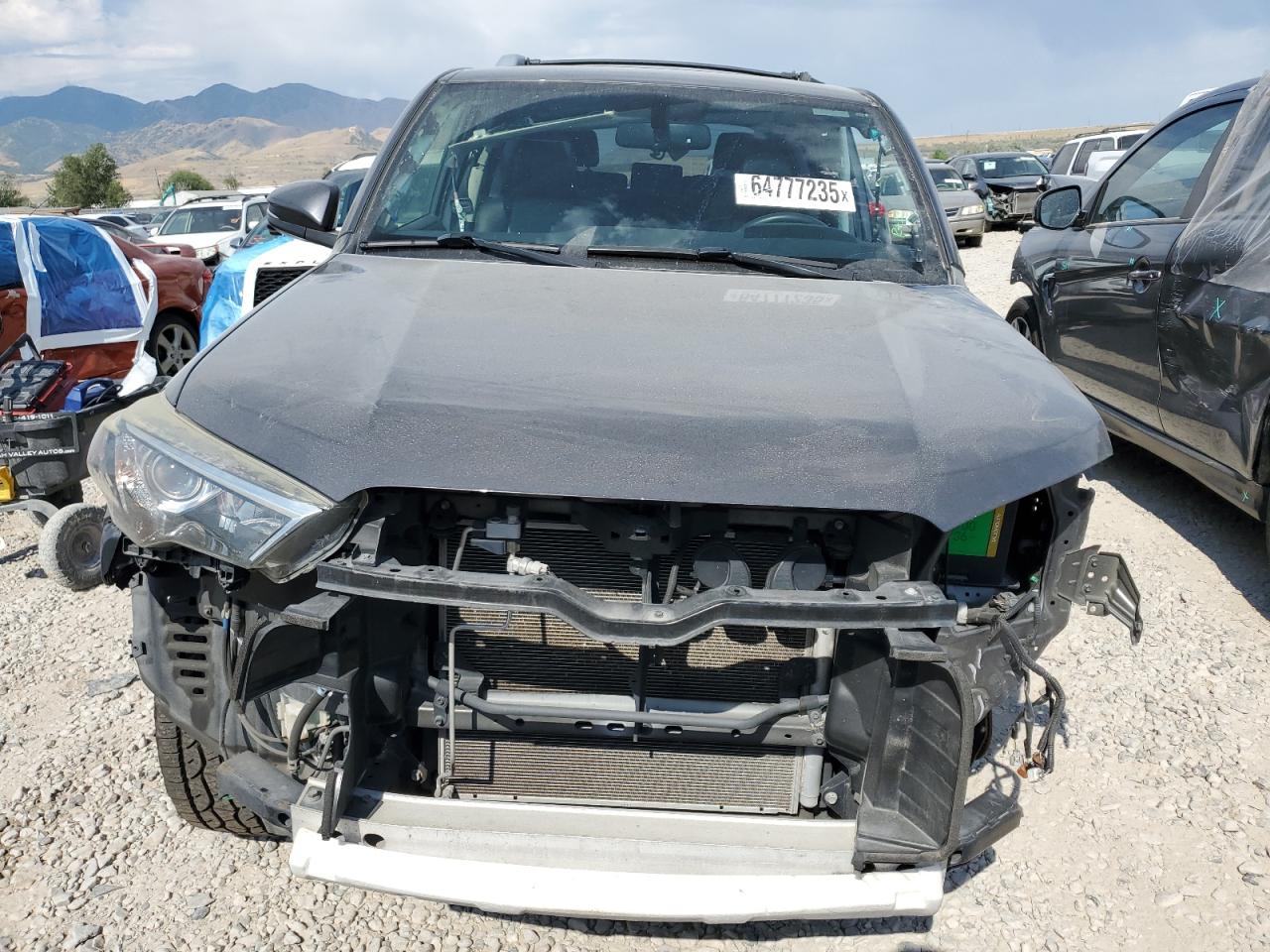 2018 Toyota 4Runner Sr5/Sr5 Premium VIN: JTEBU5JR2J5592489 Lot: 64777235