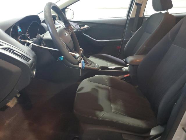 Hatchbacks FORD FOCUS 2016 Srebrny