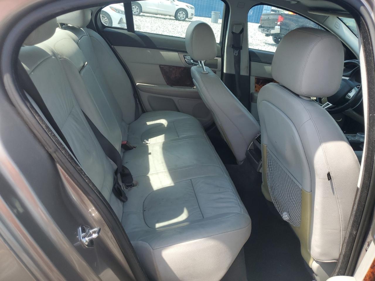 sajwa05b99hr11865 SAJWA05B99HR11865 2009 Jaguar Xf Luxury