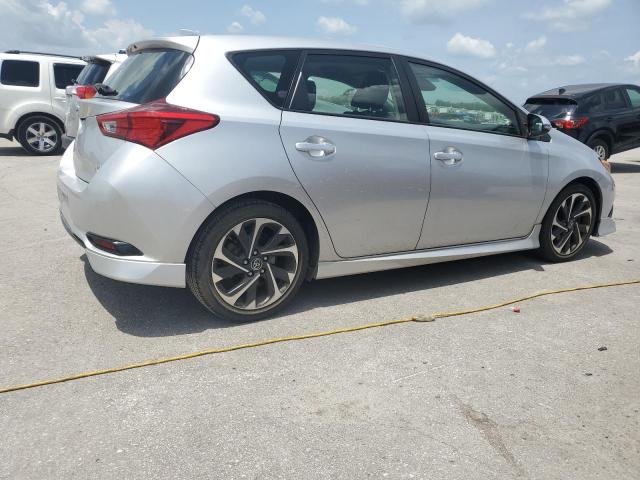  TOYOTA COROLLA 2018 Srebrny