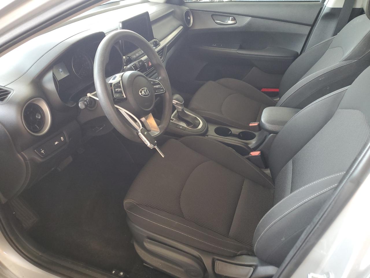 3KPF24AD7ME270014 2021 Kia Forte Fe